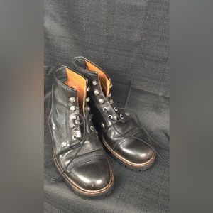Men’s size US 6 Versace boots